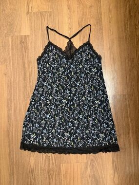 Heavenly by Victoria Black Lace-Trim Slip Dress